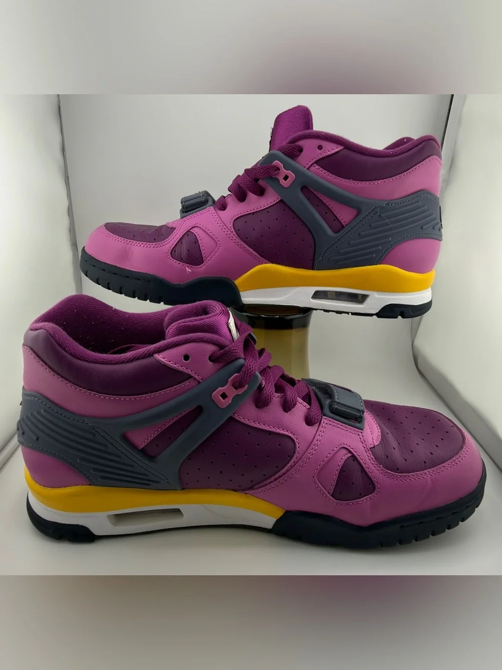 Nike Air Trainer 3 QS Viotech 2020 Men’s 10.5 Purple Yellow Sneakers